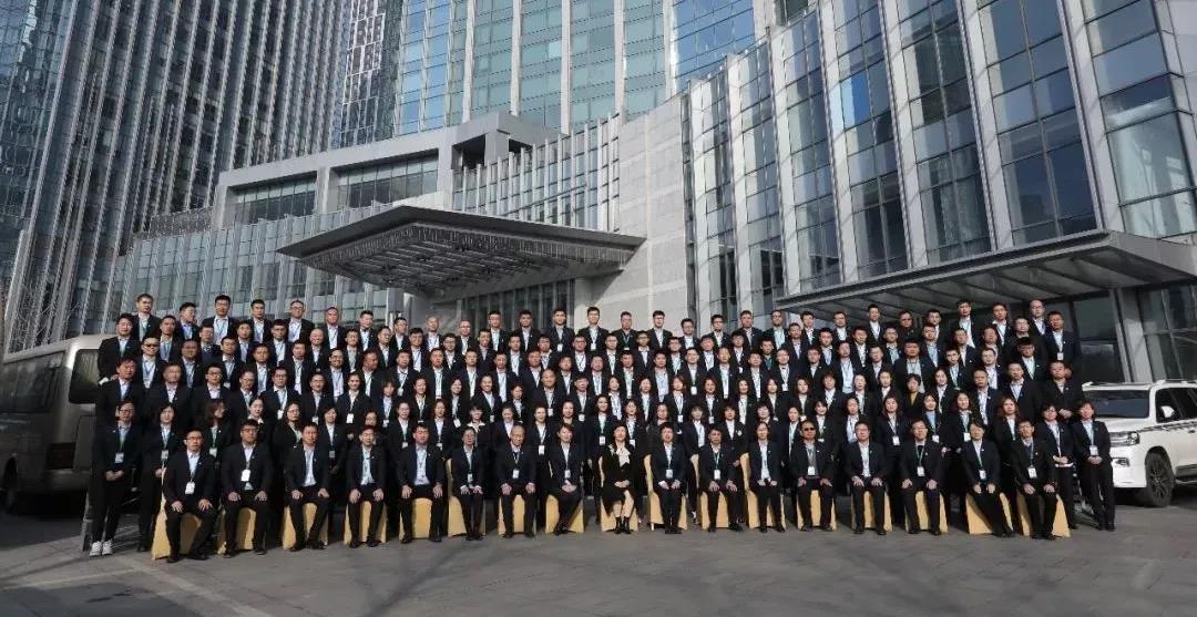 风暴娱乐2019年工作会议：乘势而为 聚力建设发展型企业