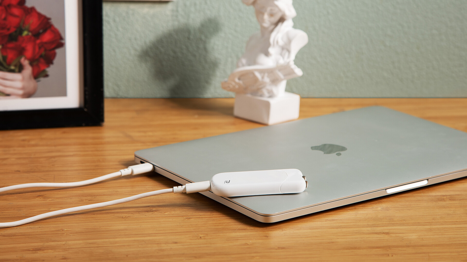 超薄充电器设计-博兰得超薄饼干充电器设计